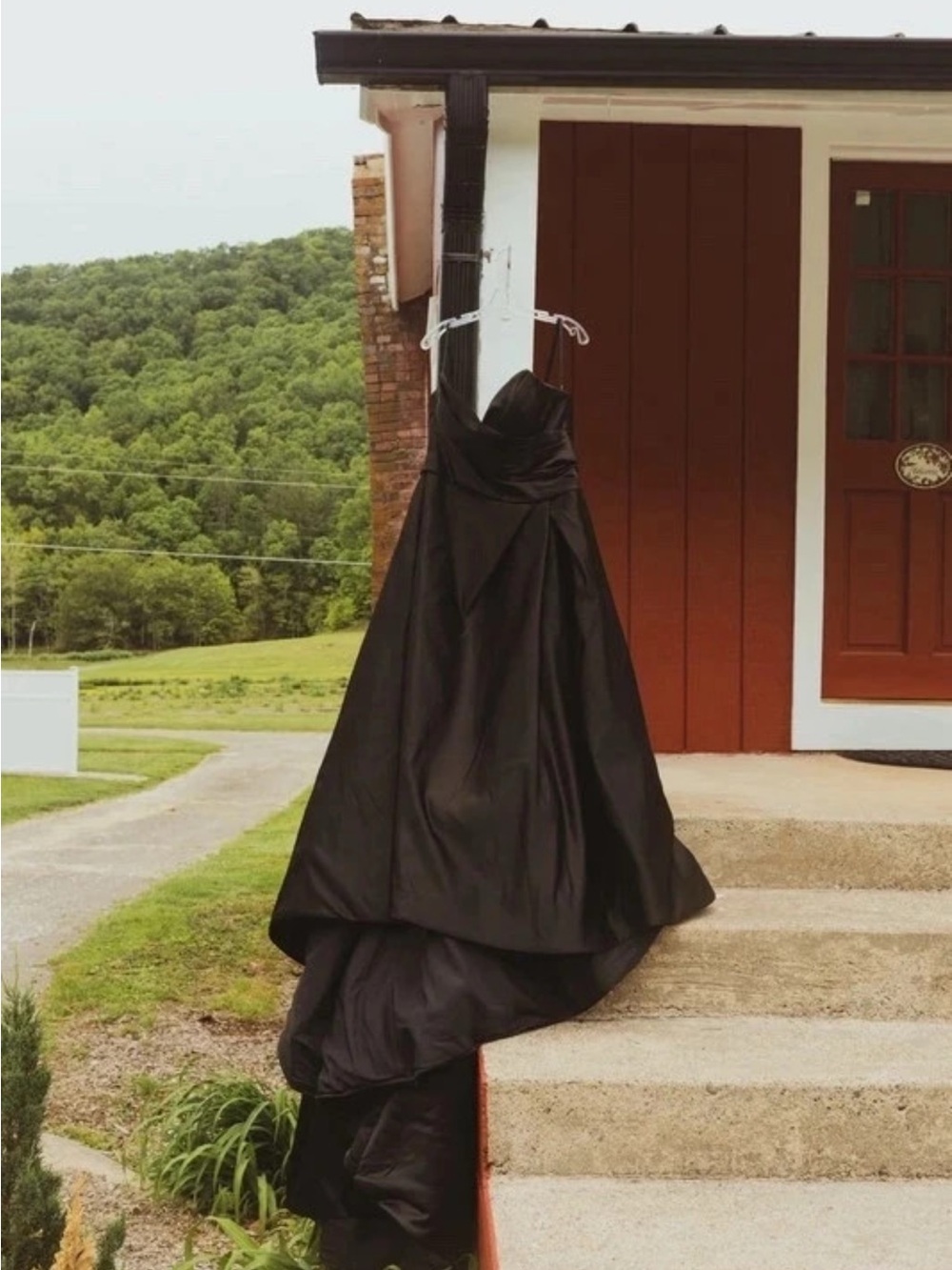Black wedding dress with pockets!